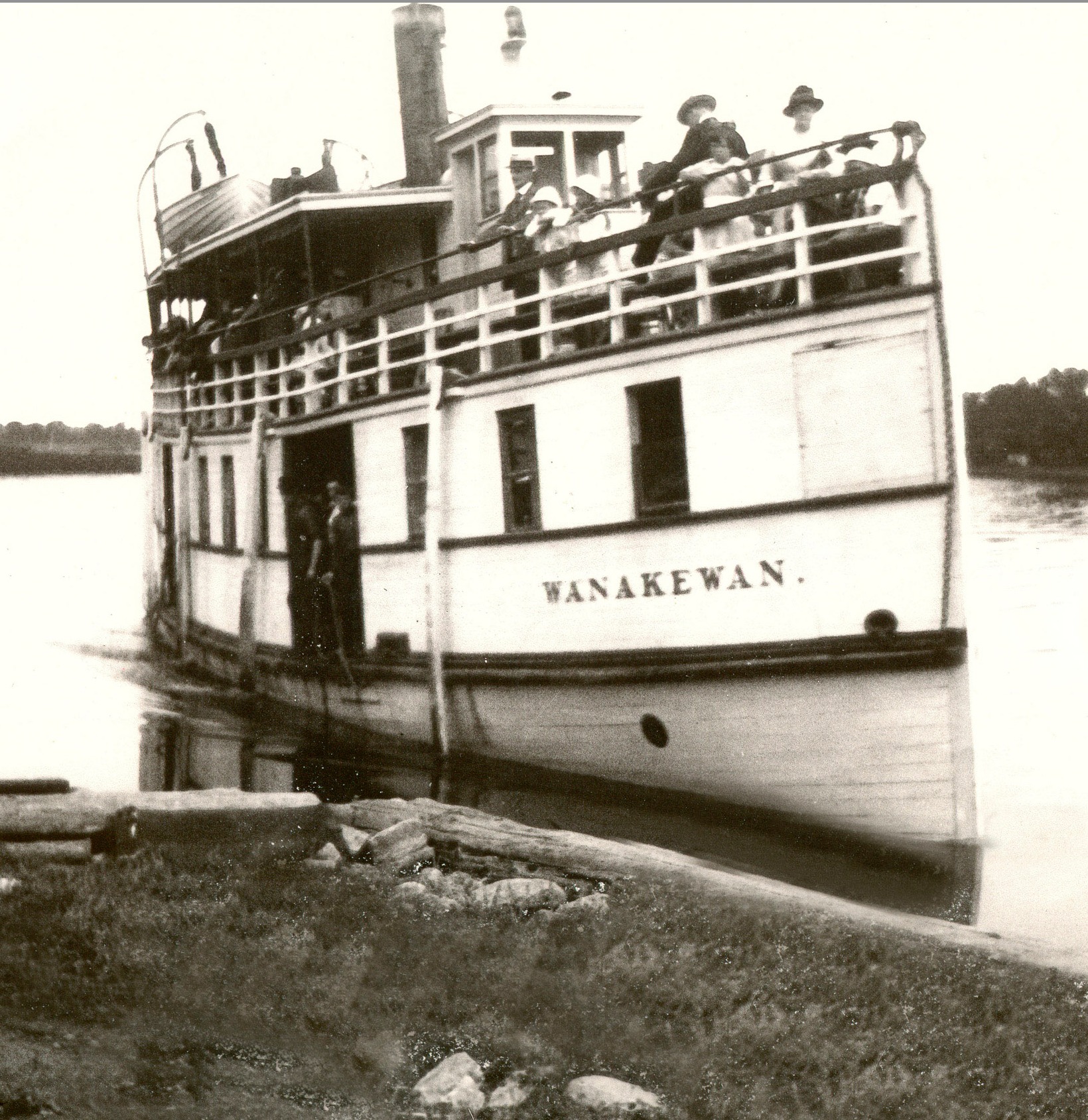 The Wanakewan at Lindsay's Wharf - c.1920